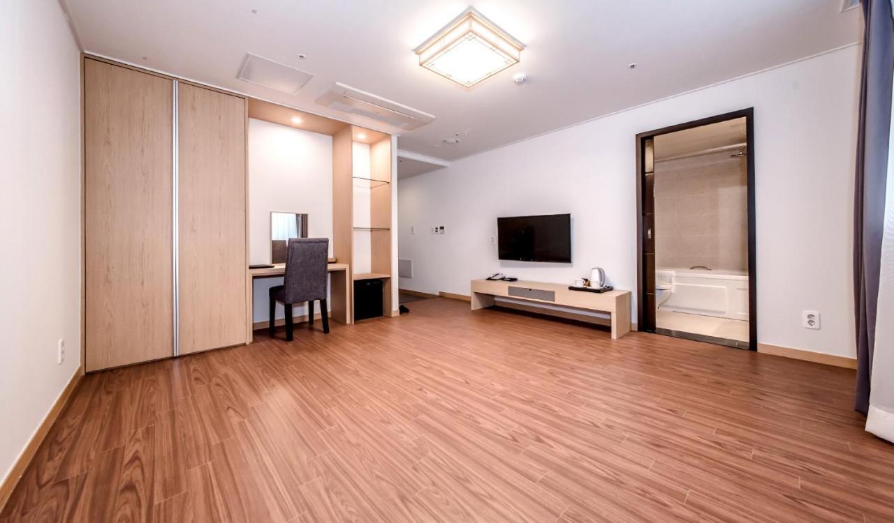 Hotel Shalom Jeju Dış mekan fotoğraf